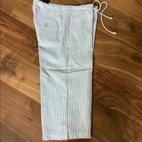 BCBG pants - Picture 3 of 3